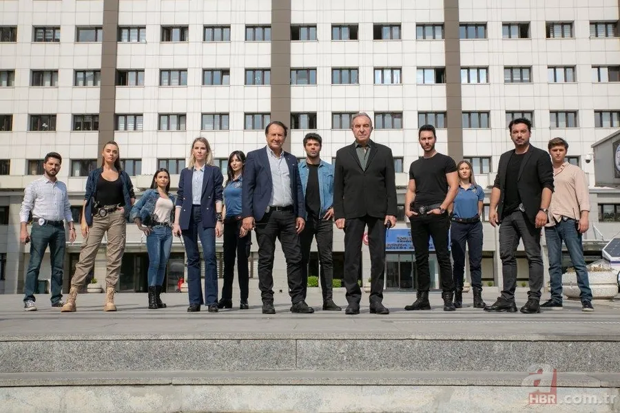 Arka Sokaklar bitti mi, final mi yaptı? Ara verdik denildi son durum ne? Rıza Baba'dan yeni bölüm açıklaması: "Üzdü ve Şaşırttı" 638. bölüm gelecek mi? 12