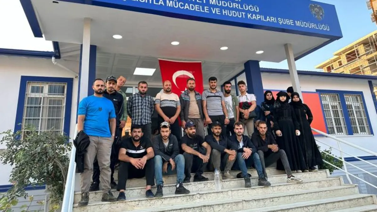 Hatay'da düzensiz göçmen operasyonu: 28 kişi yakalandı