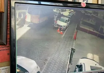 İstanbul'da oyun salonuna uzun namlulu silahlarla saldırı anı kamerada! 3 gün önce işe başlayan genç ölmüştü...