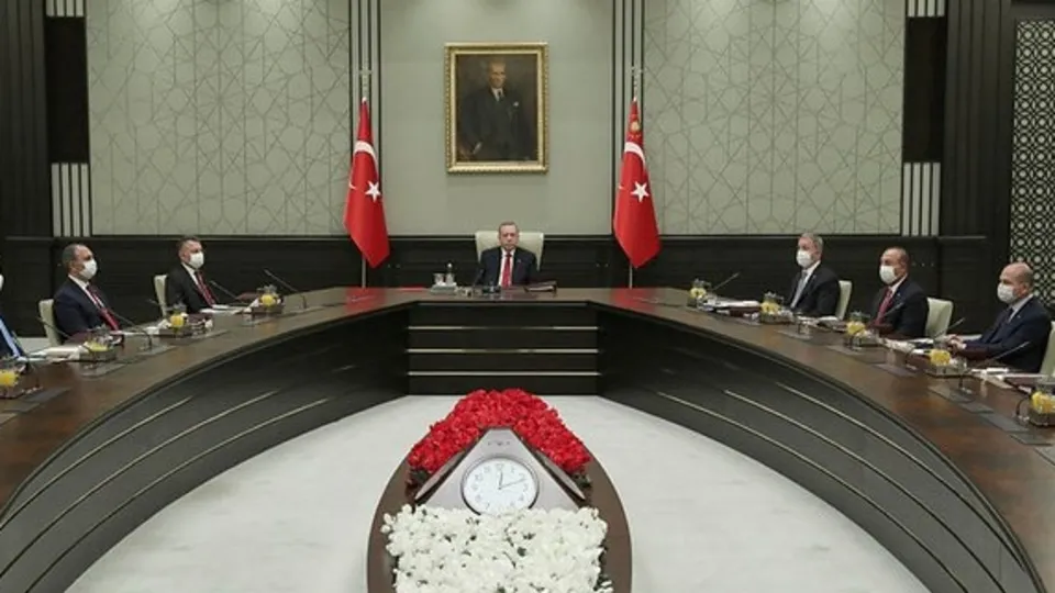 Son dakika: YAŞ kararları terfi atama listesi! Yüksek Askeri Şura terfi atama kararları neler?
