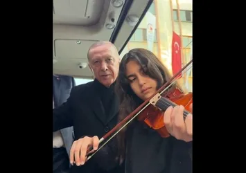 Başkan Erdoğan keman çalan genci dinledi! "Çanakkale Türküsü"ne eşlik etti