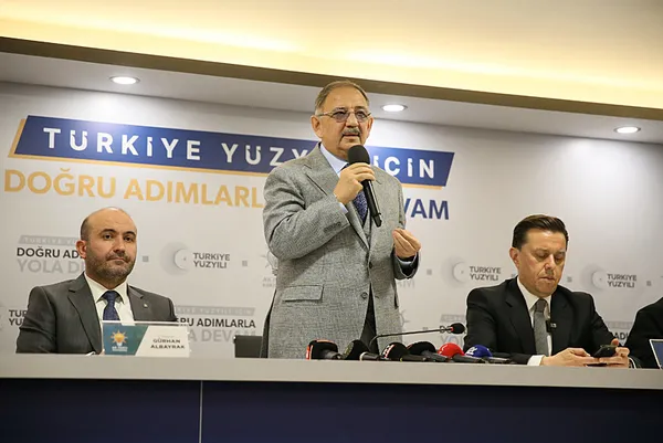 1710258562118.jpg Bakan Özhaseki'den muhalefete sert eleştiri: CHP'li belediyeler çalışmayıp çalışıyor gibi gösteriyor - 4