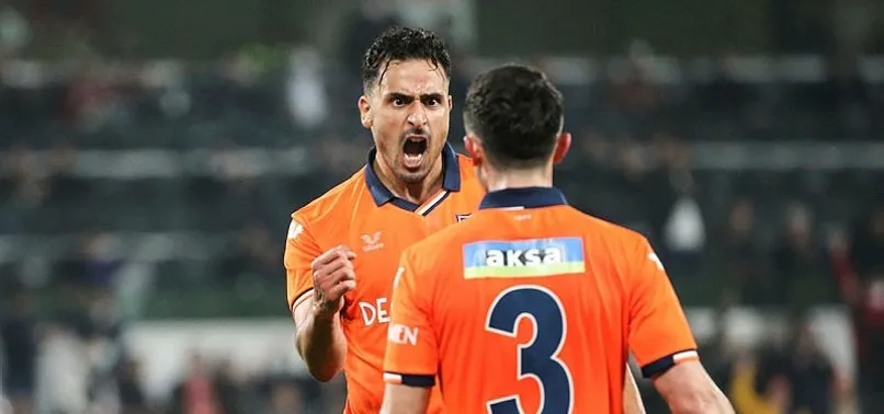 Başakşehir'de yaprak dökümü! Nacer Chadli ile yollar ayrıldı Başakşehir'de yaprak dökümü! Nacer Chadli ile yollar ayrıldı