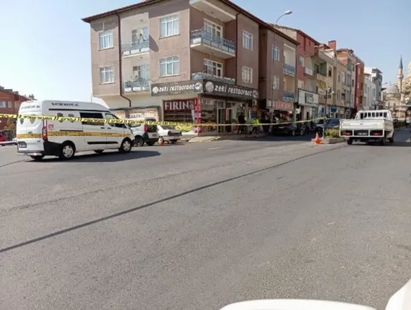 1697536666492.jpg Av tüfeğiyle dehşet saçtı! Husumetlisine ateş etti 7 yaşındaki çocuğu vurdu - 3