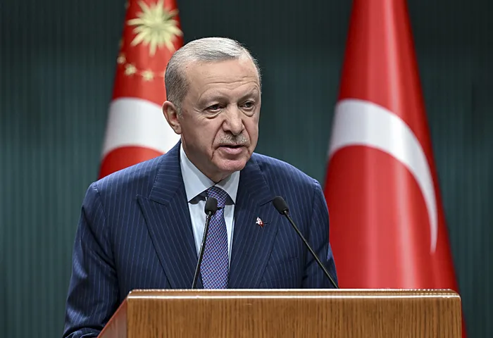 baskan-erdogan-kabinenin-ardindan-aciklamalarda-bulunuyor-1717517510088.jpg Başkan Erdoğan Kabine'nin ardından açıklamalarda bulundu! Kurban Bayramı tatili 9 gün oldu | İşte emekli ikramiyeleri için tarih - 3