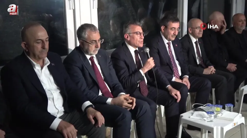 Mevlüt Çavuşoğlu’na taziye ziyareti!