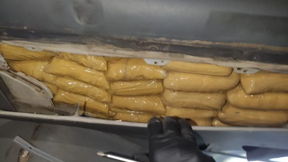 Hakkari’de dev uyuşturucu operasyonu! 3 operasyonda 15 milyonluk uyuşturucu darbesi