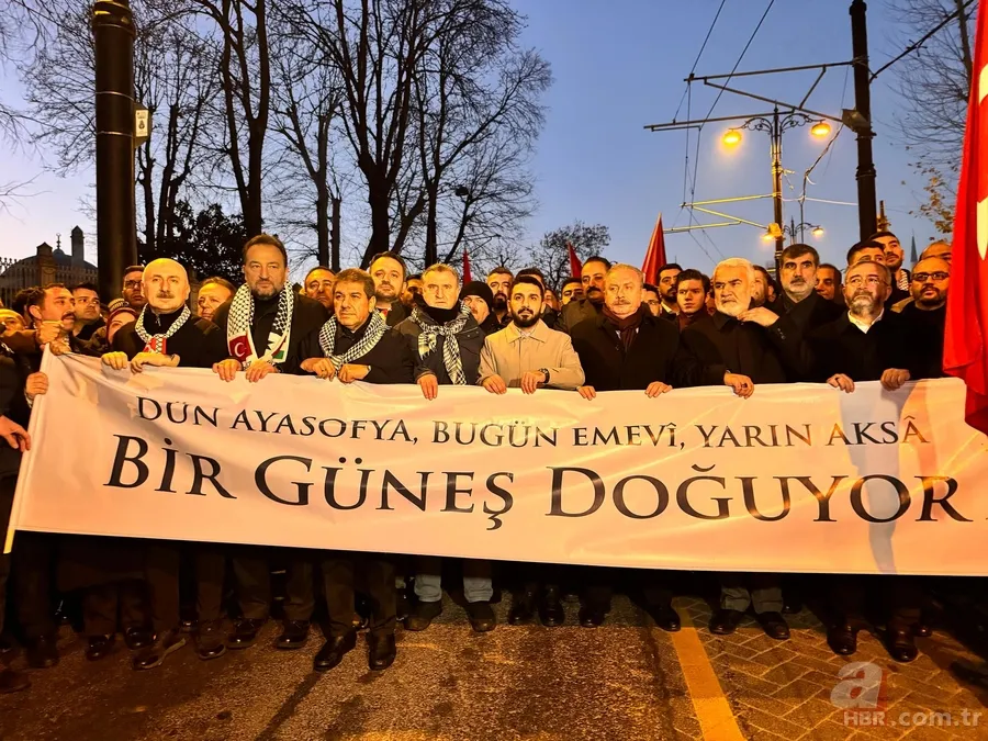 İstanbul'da tarihi gün! Galata Köprüsü'nde Gazze buluşması 24