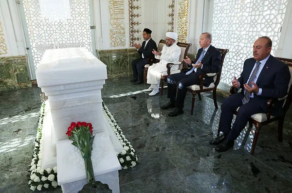 Son dakika: Başkan Erdoğan Özbekistan’da! Azerbaycan Cumhurbaşkanı Aliyev’le Semerkant’ta bir araya geldi