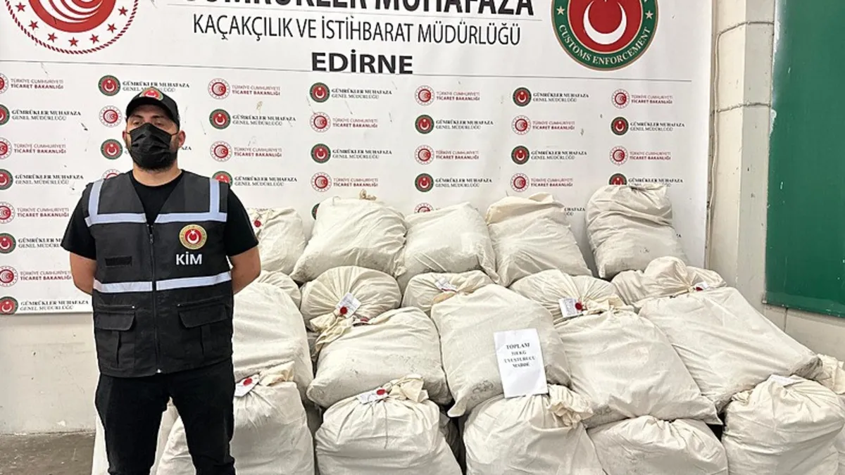 Kapıkule'de 318 kilogram uyuşturucu ele geçirildi!