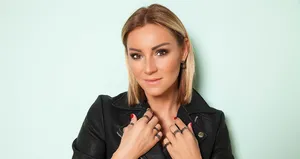 Pınar Altuğ’un yüzüne ne oldu?