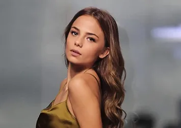 Bahar Şahin aşkını ilan etti: Lovelandık