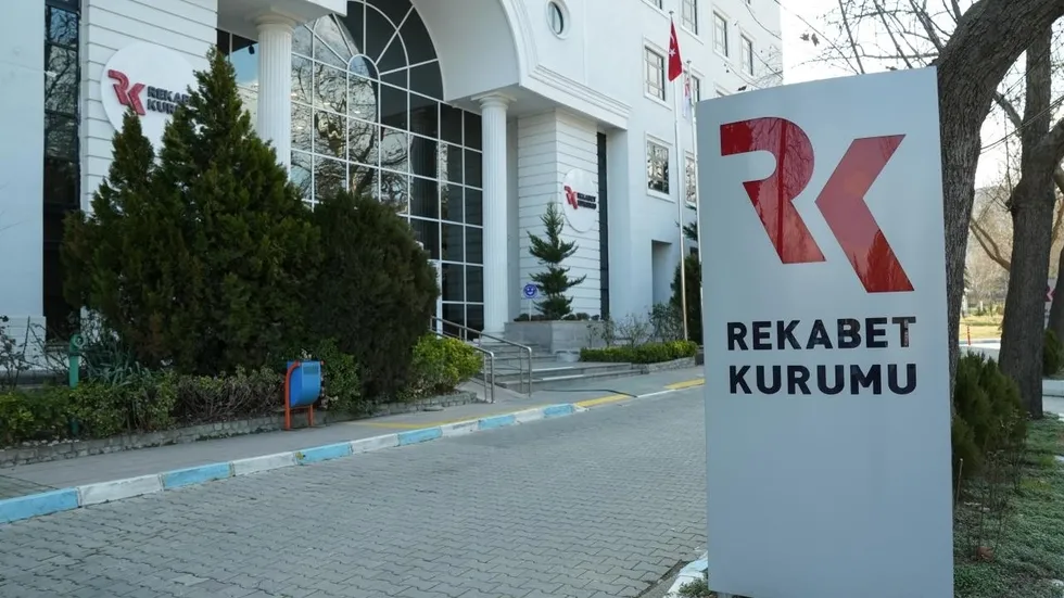rekabet-kurumundan-dijital-platformlara-fren-1781273477425.jpeg Rekabet Kurumu’ndan dijital platformlara fren! "Sadece benimle çalışacaksın" diyemeyecekler - 1