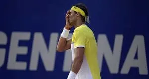 Son şampiyon Nadal yarı finalde elendi