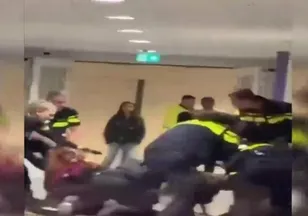 Hollanda polisi hamile kadını darp etti! Mağdur kadın A Haber'e konuştu