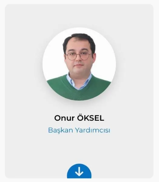 chpdeki-para-kuleleri-goruntulerinde-yer-alan-bir-isim-daha-ortaya-cikti-goruntulerden-sonra-sisli-belediye-ba-1710932661015.jpeg CHP'deki "para kuleleri" görüntülerinde Onur Öksel apar topar izne çıktı! Kara para skandalında yeni görüntü! Bazı çantalar... - 3