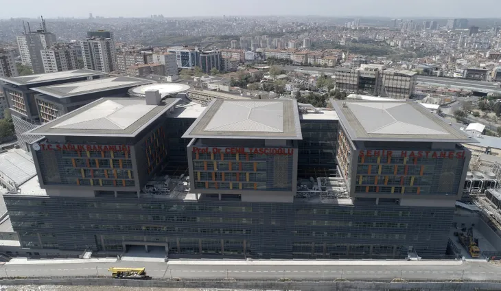 1588491859268.jpg Prof. Dr. Cemil Taşçıoğlu'nun adının verildiği hastanede koronavirüsle savaş - 7