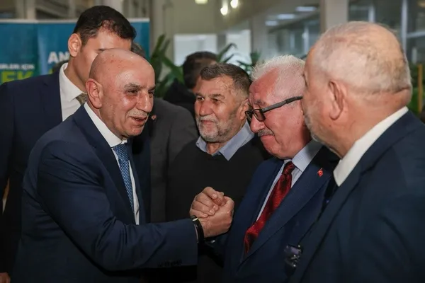 turgut-altinok-suda-yuzde-50-indirim-yapacagiz-1709061002776.jpeg Cumhur İttifakı'nın Ankara Büyükşehir Belediye Başkan adayı Turgut Altınok müjdeyi verdi: "Suya yüzde 50 indirim yapacağız" - 2