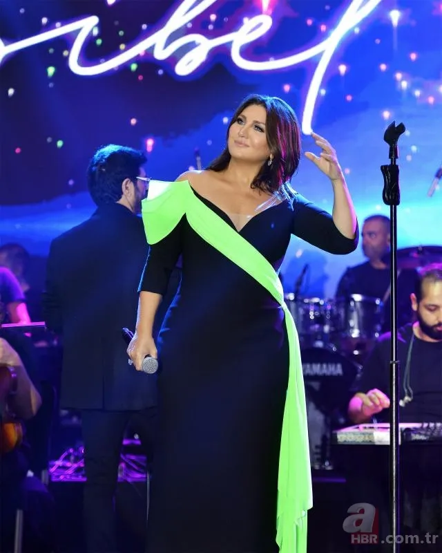 Sibel Can'a çocuklarından doğum günü sürprizi! Kızı Melisa Ural paylaştı... 2