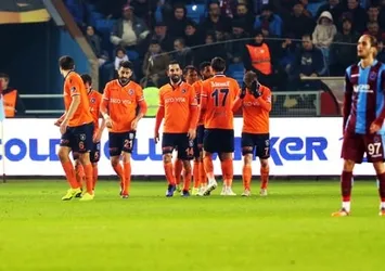 Başakşehir Trabzon'dan 3 puanla döndü!