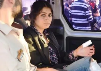 Kapkaççılar üniversiteli kızı yerde sürükledi