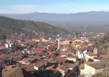 Şehre Yakın Bademli Köyü'nde