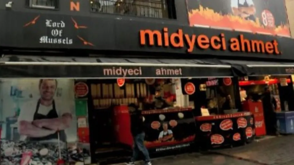 Midyeci Ahmet'in intikam şubesi! Eski eşi isyan etti: Patenti alırken kolyemi sattım