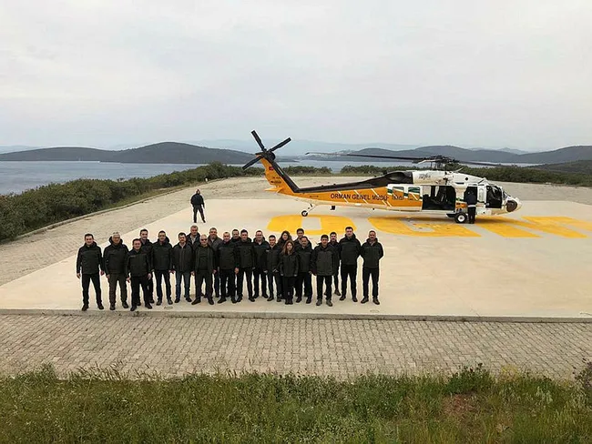 t-70-yangin-sondurme-helikopterleri-milasta-konuslandirildi-1681574156372.jpg T-70 yangın söndürme helikopterleri Milas’ta konuşlandırıldı - 3
