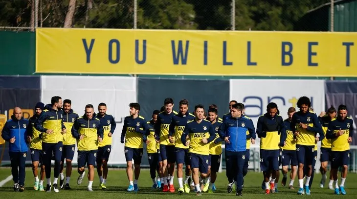 Son dakika Fenerbahçe transfer haberleri | Fenerbahçe sol bek transferini bitiriyor