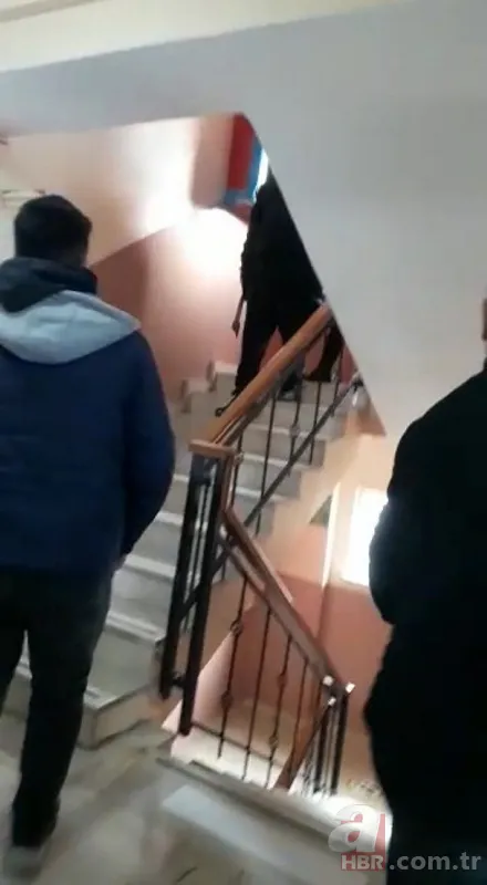 Korku dolu anlar! Okula baltalı baskın! Öğrenciler büyük korku yaşadı 6