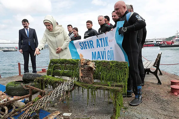 Son dakika: Deniz ve kıyılardan 65 bin tondan fazla deniz çöpü toplandı! En fazla çıkan şey... - 1