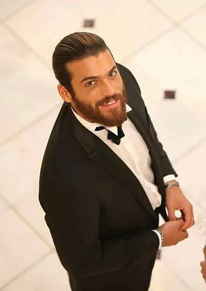 diletta-leottayi-cabuk-unuttu-can-yamandan-ask-paylasimi-1633412922187.jpg Diletta Leotta'yı çabuk unuttu! Can Yaman'dan aşk paylaşımı - 2