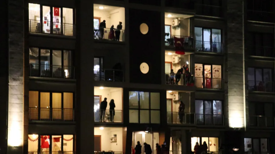 Türkiye hep bir ağızdan İstiklal Marşı okudu