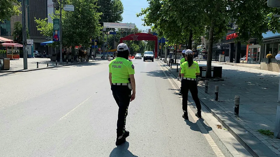 Son dakika: Bu hafta sonu sokağa çıkma yasağı var mı? 6-7 Mart sokağa çıkma yasağı hangi illerde uygulanacak?