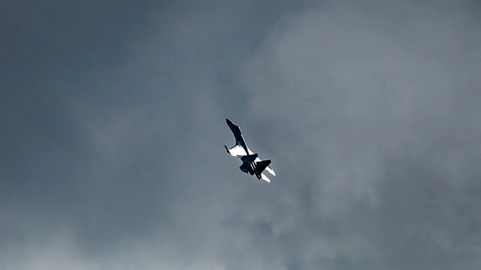 Rus uçağı Su-35 İstanbul semalarında