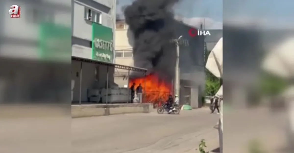 Bursa'da mobilya sanayinde yangın