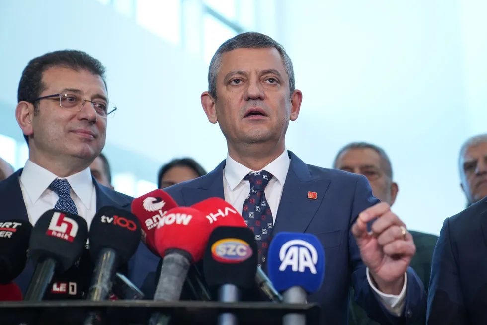 Köşeye sıkıştı yalana sarıldı! CHP’de Gürsel Tekin’den Özgür Özel’e sert tepki: İçim yanıyor partinize sahip çıkın - 3