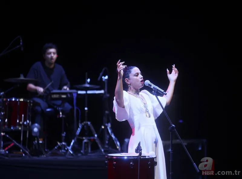 Tunuslu sanatçı Emel Mathlouthi İstanbul konserini Filistinlilere adadı: Onurlu ve özgür şekilde yaşama haklarını tüm dünyaya anlatmalıyız 2