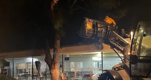 Aydın’da fırtına çatıları uçurdu