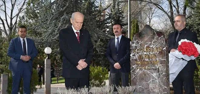 MHP Genel Başkanı Devlet Bahçeli Alparslan Türkeş’i vefatının 25. yılında andı