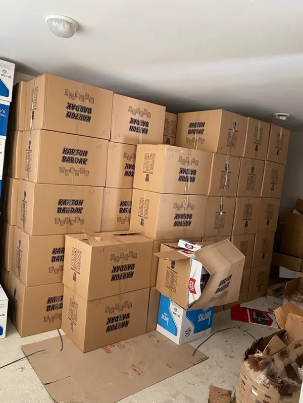 adanada-20-milyon-503-bin-kacak-makaron-ele-gecirildi-1654672643142.jpg Adana'da 20 milyon 503 bin kaçak makaron ele geçirildi! - 2