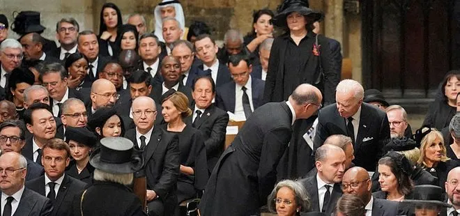 Kraliçe Elizabeth’in cenaze törenine damga vuran anlar: ABD bu görüntüler ile çalkalanıyor! Trump’tan Biden’a gönderme