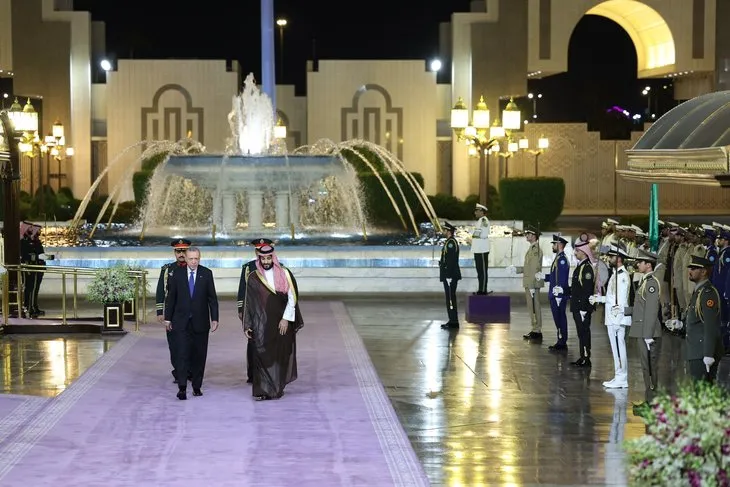 Başkan Recep Tayyip Erdoğan Suudi Arabistan’da böyle karşılandı! İşte o kareler...
