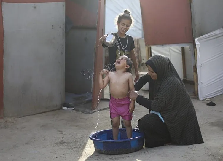 Soykırımın gölgesinde Gazze'de anne olmak! Gazzeli çocukların Anneler Günü hediyesi: Cennet kokusu