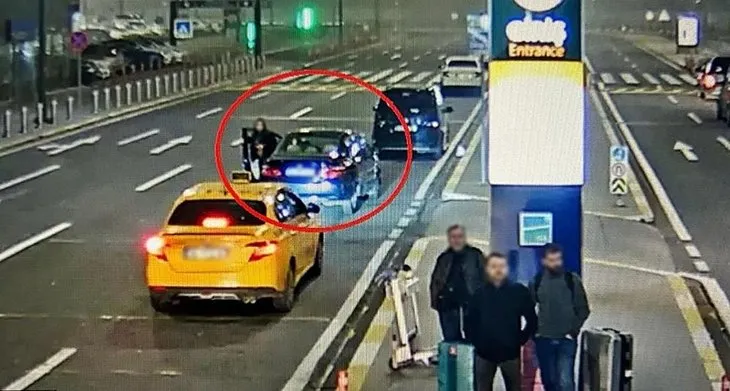 Canavar Eylem Tok ve katil oğlu Timur Cihantimur New York’ta güle oynaya gezdi! Aci ailesinin ’gülümseme’ isyanı