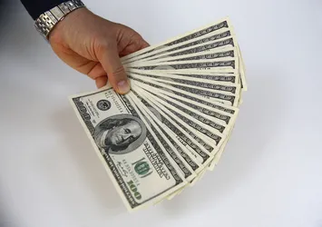 Dolar ve Euro ne kadar?