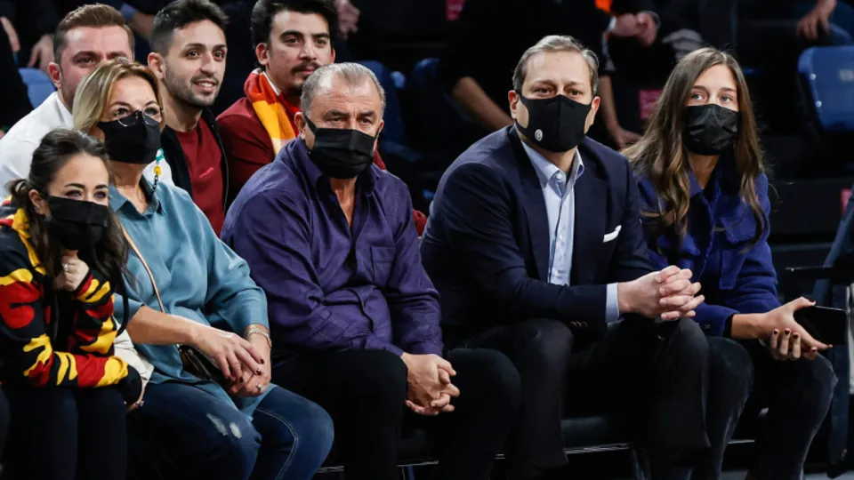 Galatasaray'da Fatih Terim dönemi sona mı eriyor! Hareketli saatler! Başkan Burak Elmas'la kritik görüşme