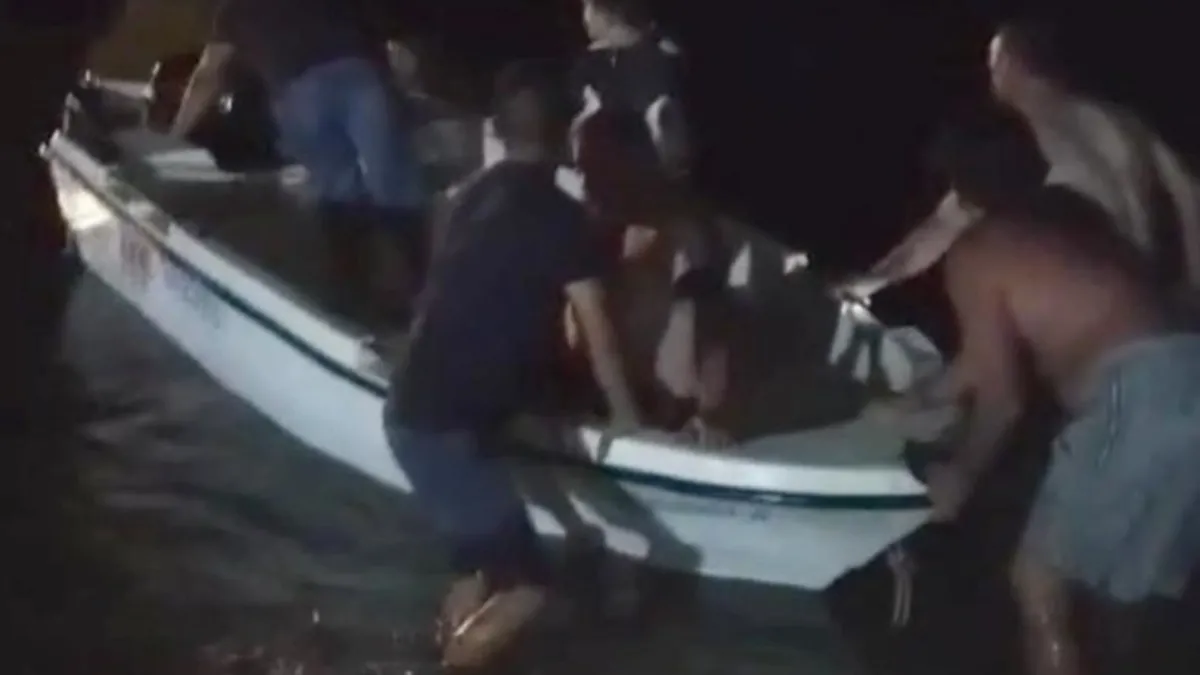 Edirne’de denizin ortasında can pazarı! Kayık alabora oldu: Çok sayıda mahsur kurtarıldı