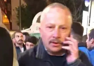 İBB zabıtalarından Taksim'de zorbalık! Küçük çocuklara şiddet sonrası görüntü almak isteyen vatandaşa müdahale