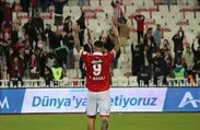 Sivasspor’da Rey Manaj veda etti! Alkışlarla stadyumdan ayrıldı...